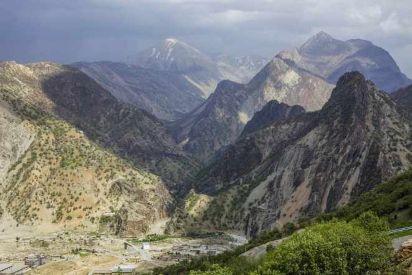 عەشیرەتی لۆر و بەختیاری دەچن بۆ سەلماندنی سەرھەڵدانی ژیان لەسەر فەلاتی ئێران..